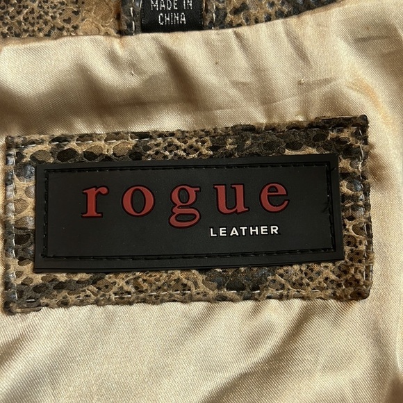 𝅺Rogue Genuine Leather Printed Snakeskin Zip Up Cropped Jacket Size L - Picture 10 of 15